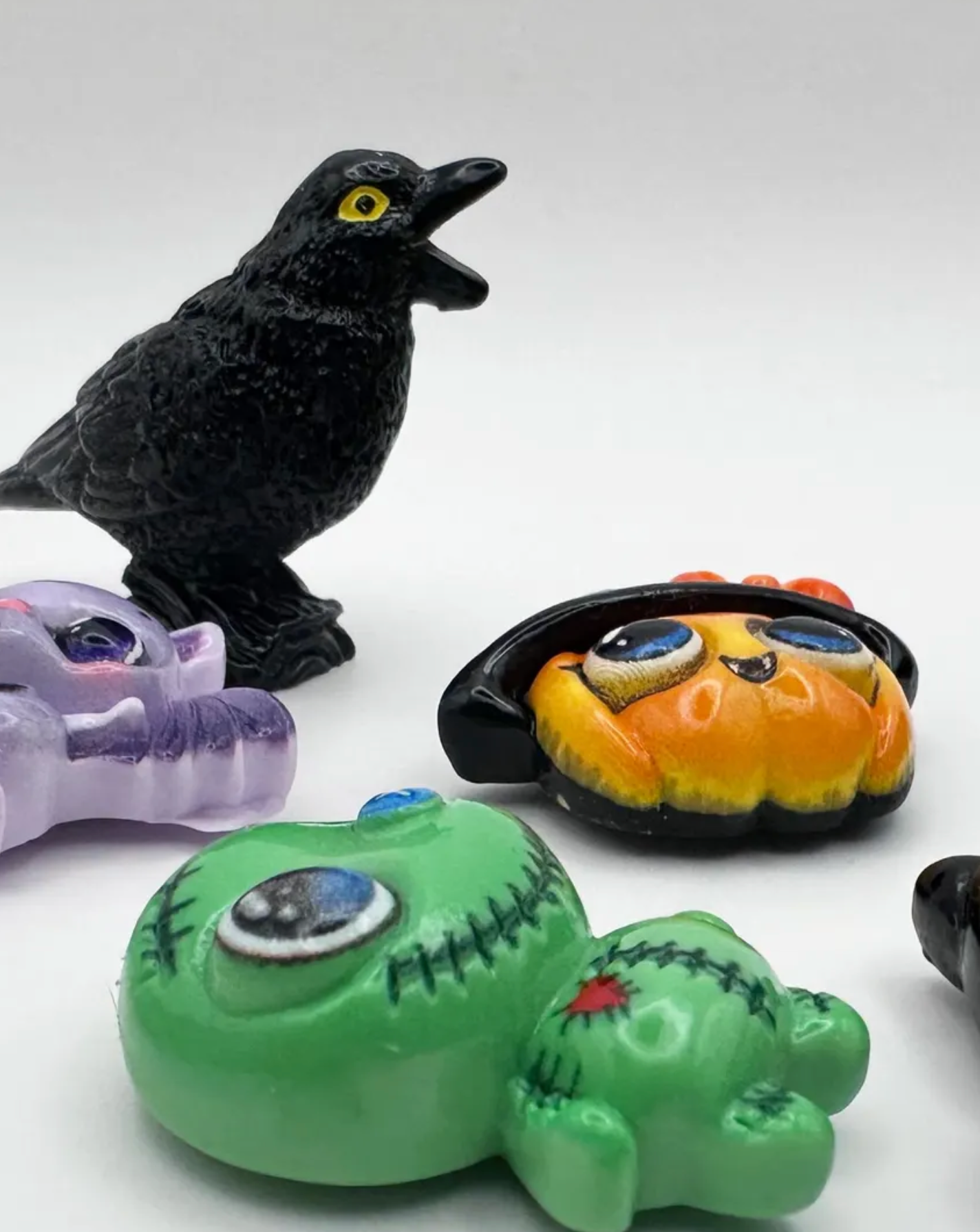 Spooky Diamond Painting / Needle Minder Set: Raven, Trash Coffin & Resin Charms
